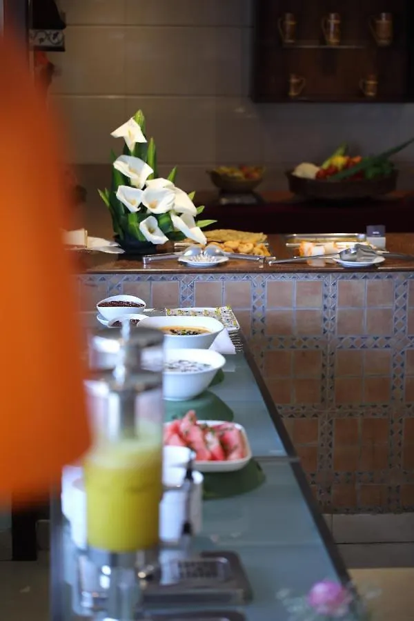 فندق Issacs Residency مونار