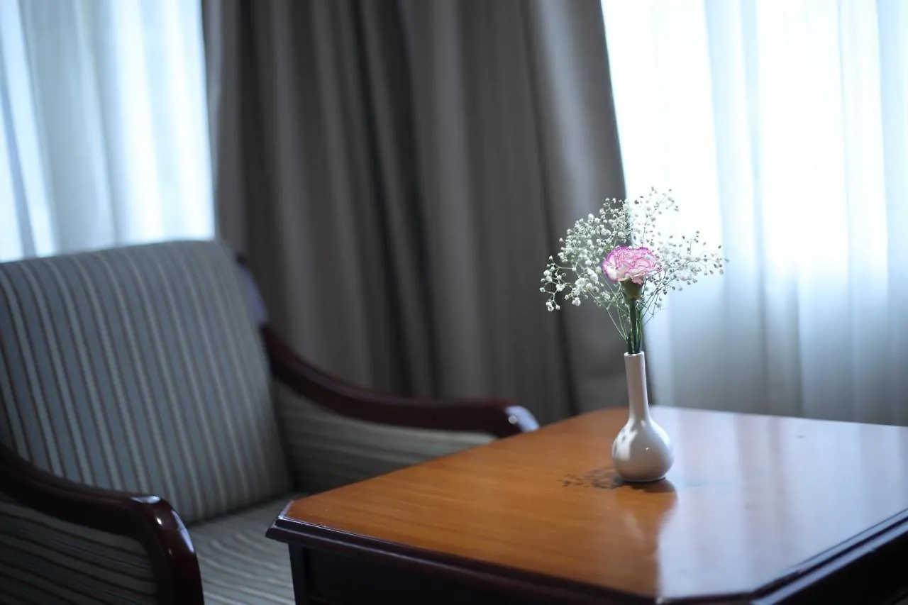 فندق Issacs Residency مونار