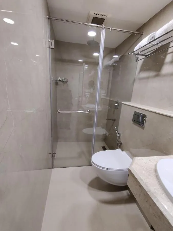 מלון מונאר Issacs Residency 3*,  הודו