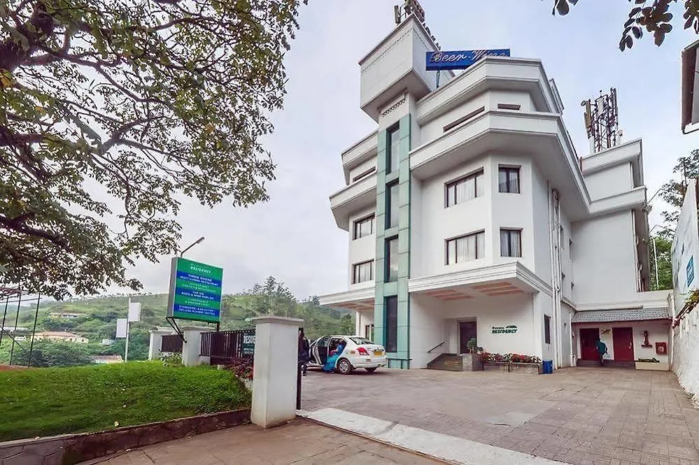 ***  מלון מונאר Issacs Residency הודו