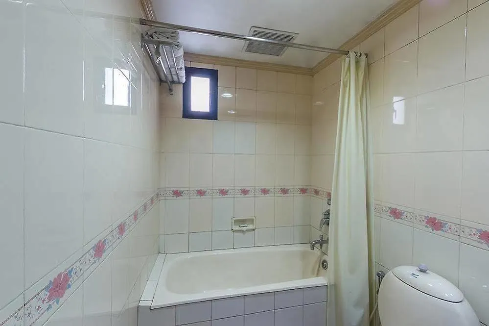Issacs Residency Hotel Munnar